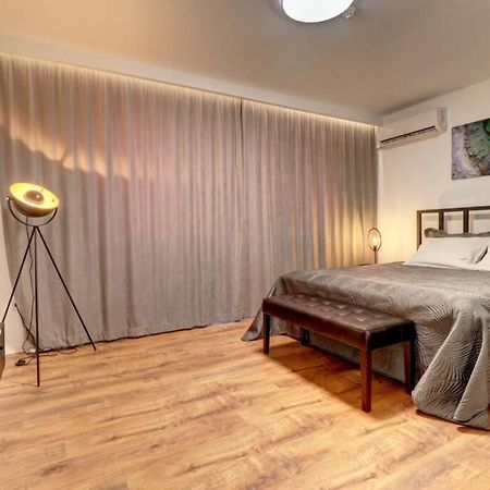 Town Square Apartment Prisztina Zewnętrze zdjęcie