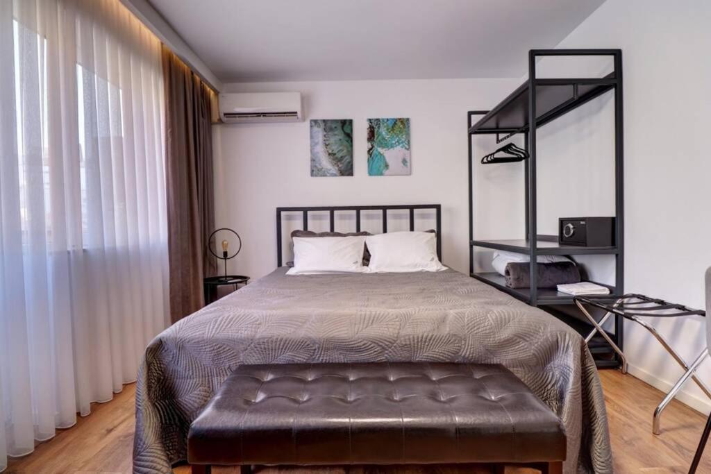 Town Square Apartment Prisztina Zewnętrze zdjęcie