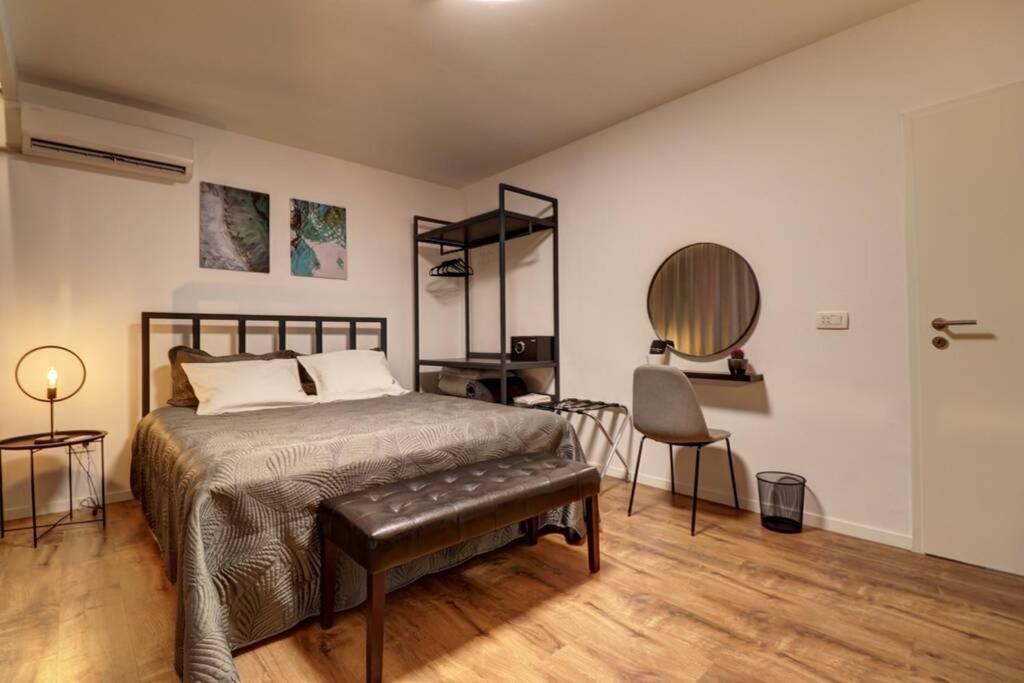 Town Square Apartment Prisztina Zewnętrze zdjęcie